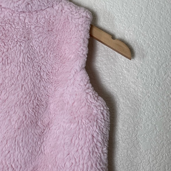 C&C California | Faux fur fluffy pink vest size 12 - Picture 7 of 10
